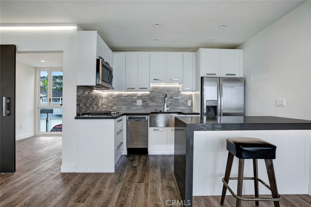 618 S Coast Highway Property Photo 30