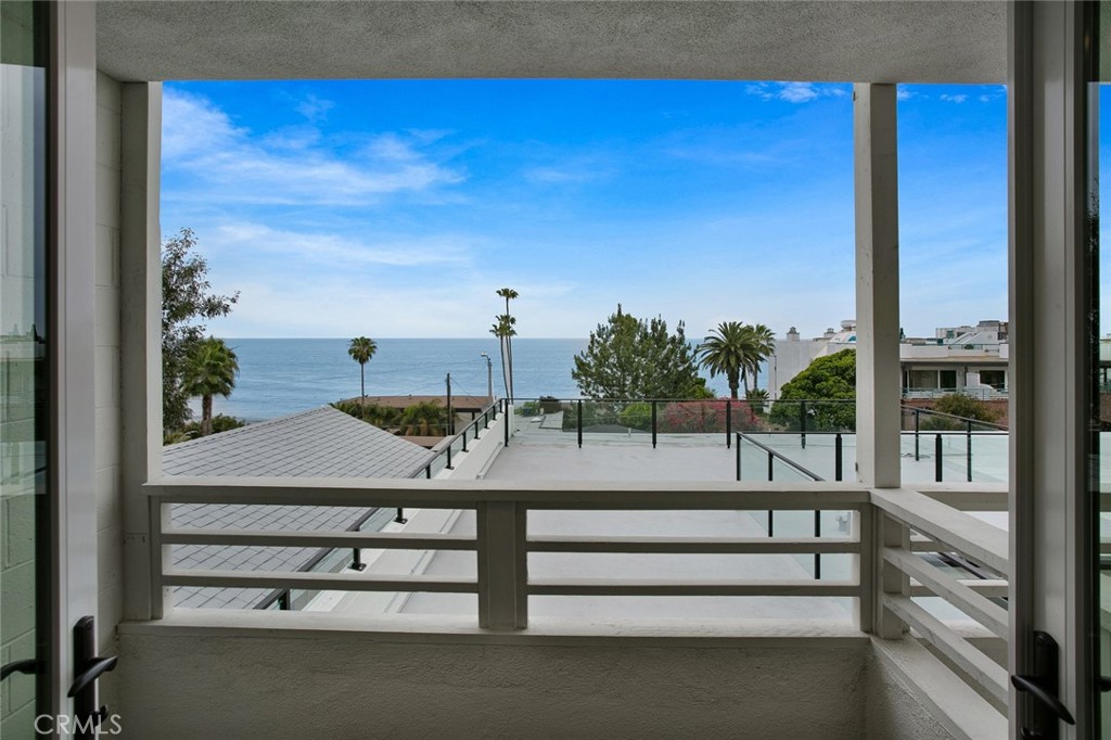 618 S Coast Highway Property Photo 36