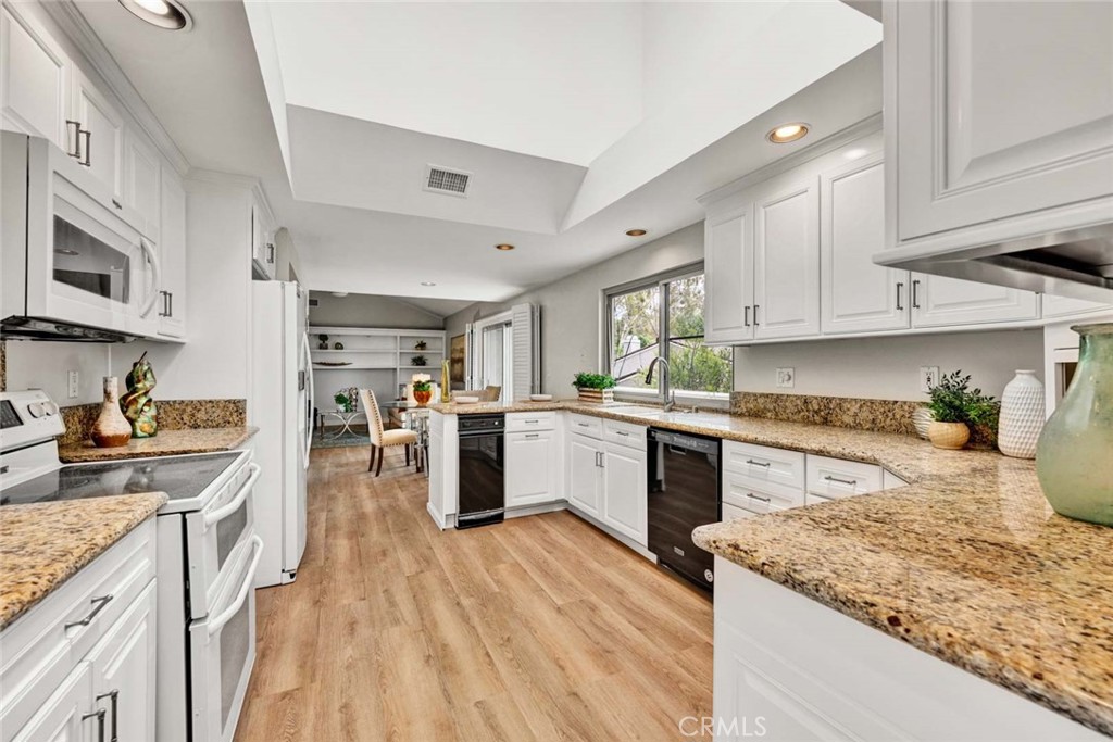 22 Rocky Knoll Property Photo 7