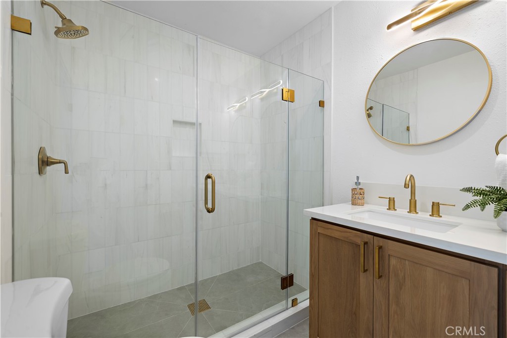 5113 Adenmoor Avenue Property Photo 8