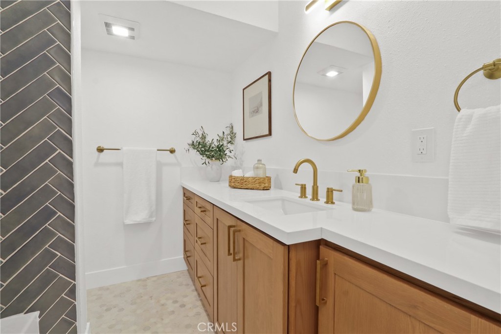 5113 Adenmoor Avenue Property Photo 14