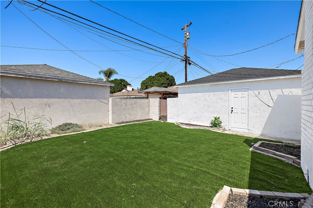 5113 Adenmoor Avenue Property Photo 18