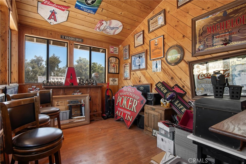 33206 Churchill Property Photo 5