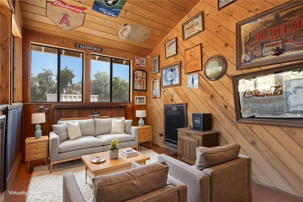 33206 Churchill Property Photo 6