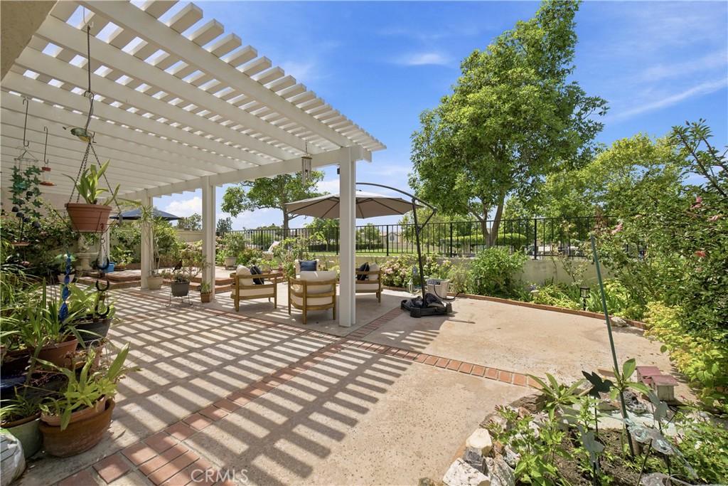 8 Autumn Oak Property Photo 1