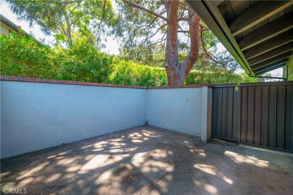 2 Prado 32 Property Photo 4