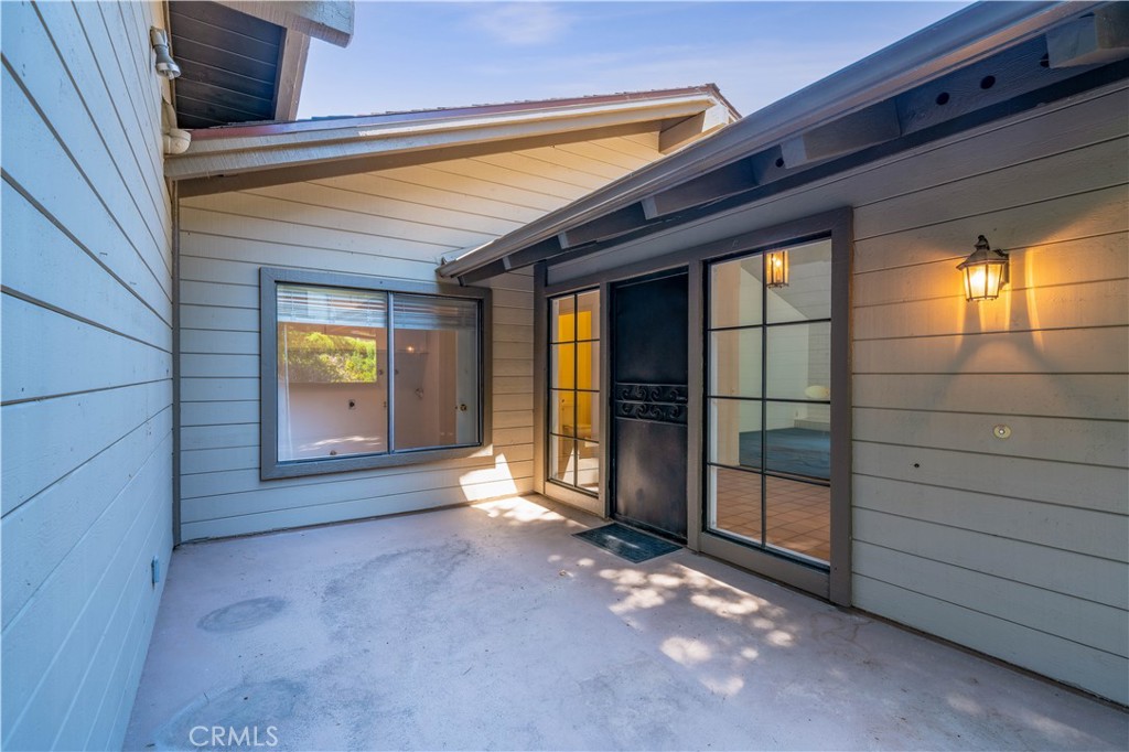 2 Prado 32 Property Photo 6