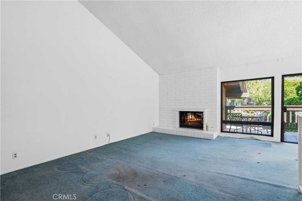 2 Prado 32 Property Photo 8