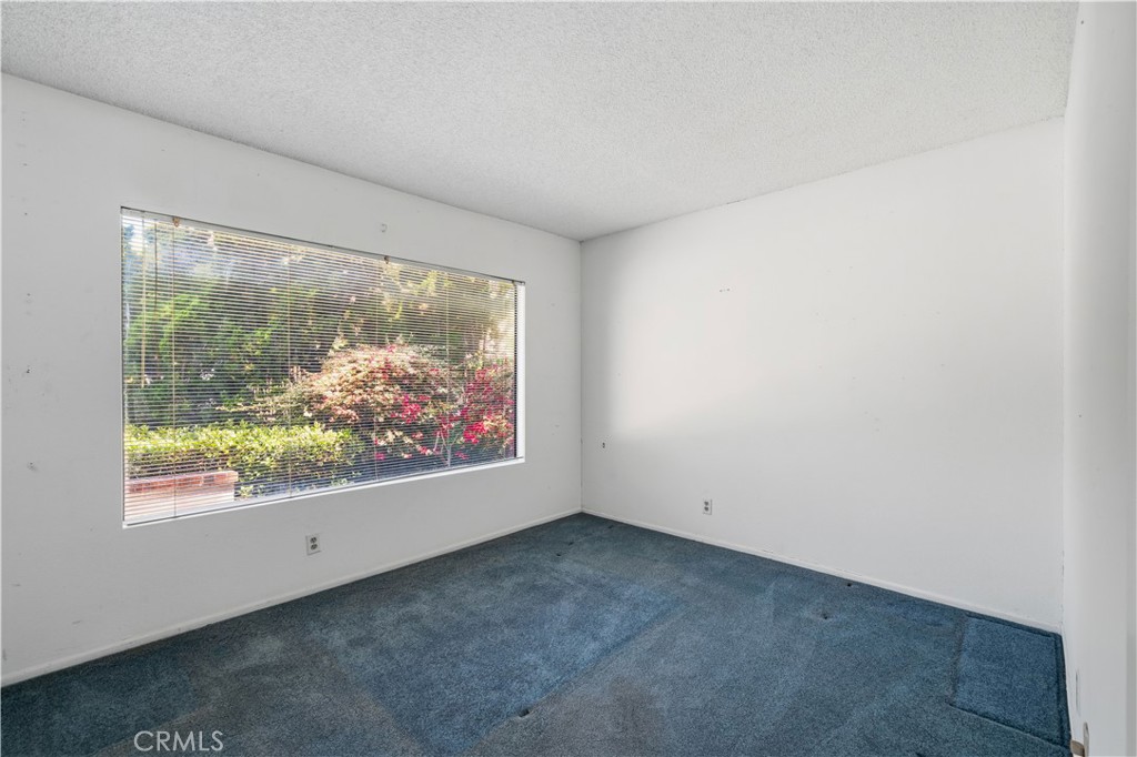 2 Prado 32 Property Photo 22