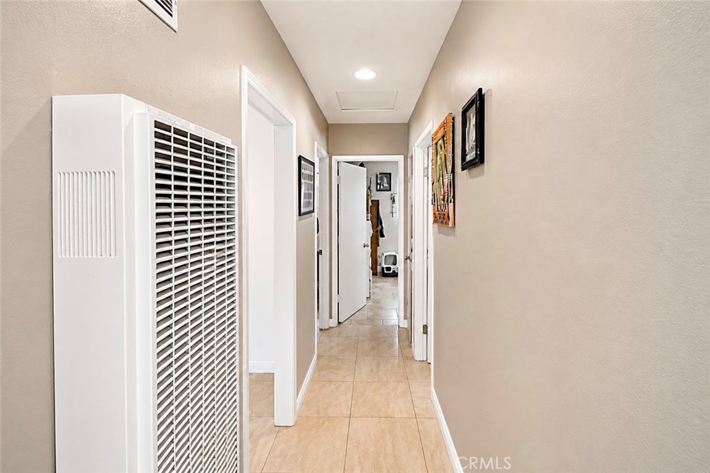 2011 W Wilshire Property Photo 13