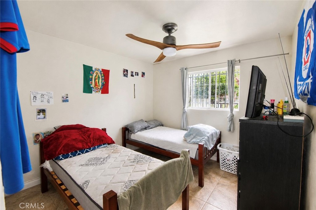 2011 W Wilshire Property Photo 15