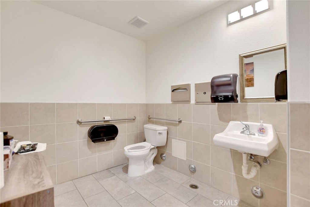 264 N Highland Springs 4 Property Photo 27