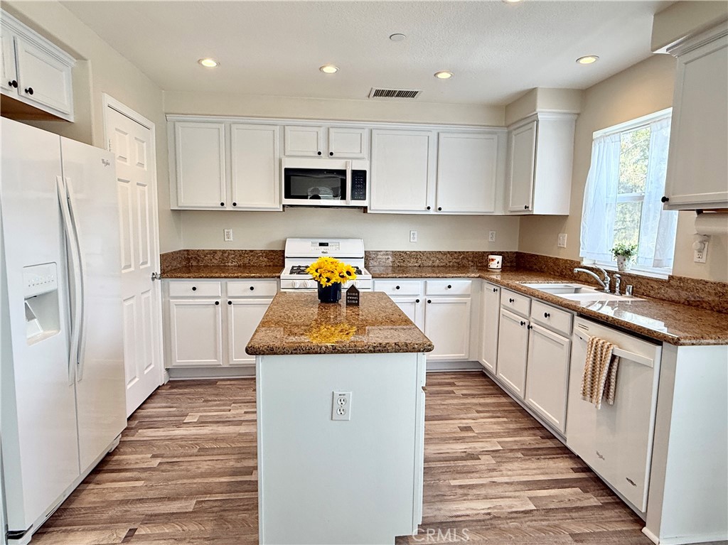 5 Quartz Property Photo 1