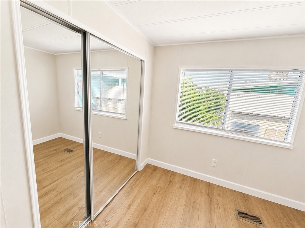15621 Beach 84 Property Photo 7