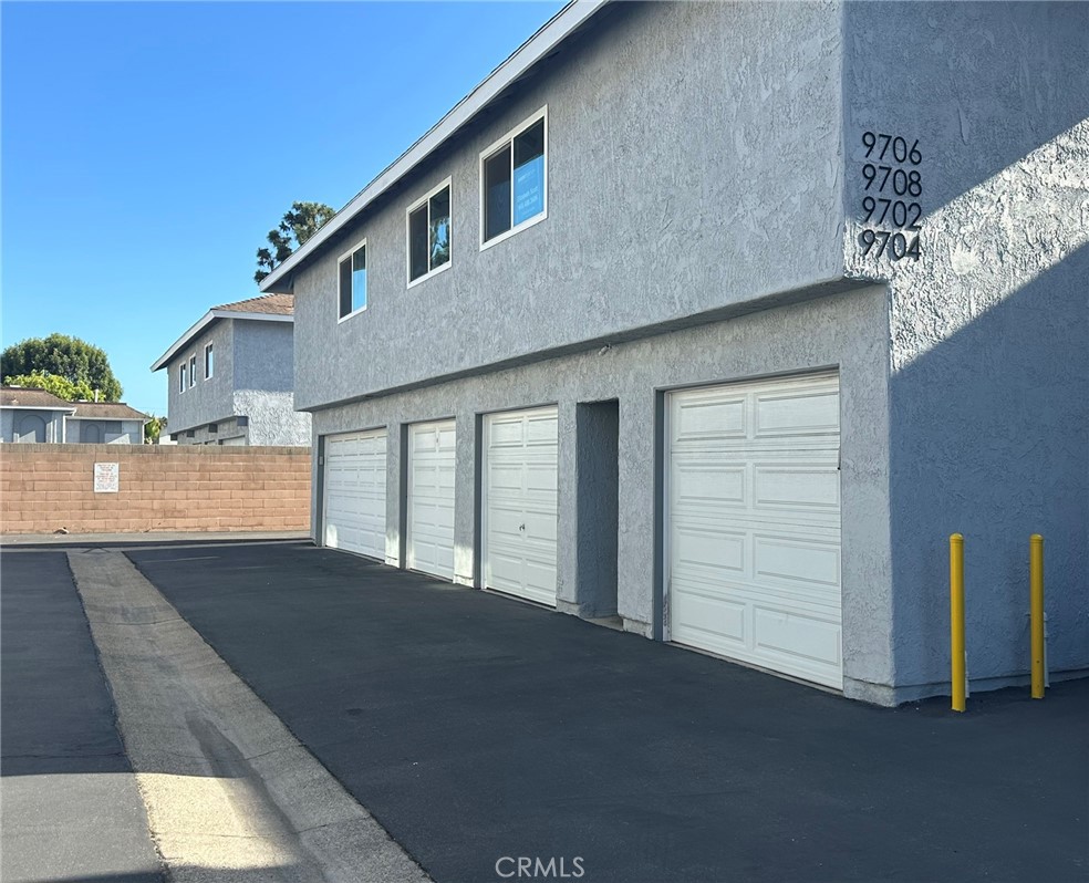 9704 Bickley Property Photo 23