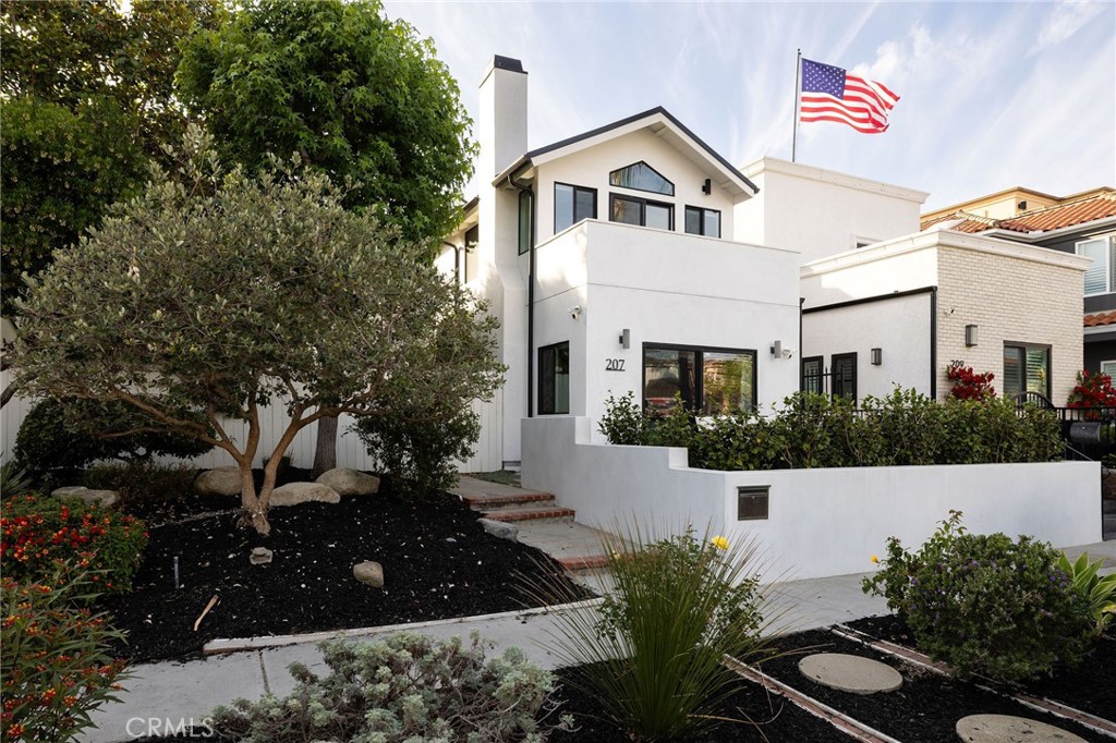 207 21st Property Photo 1