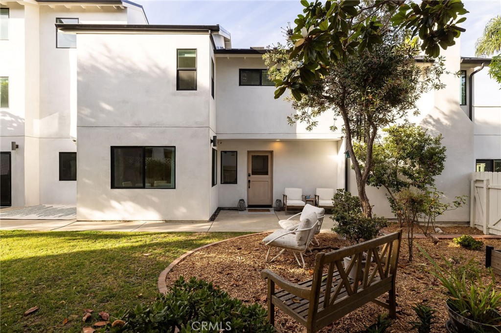 207 21st Property Photo 5