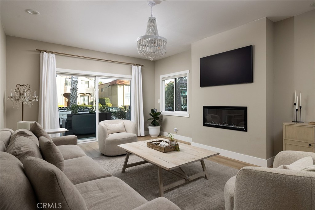 207 21st Property Photo 14