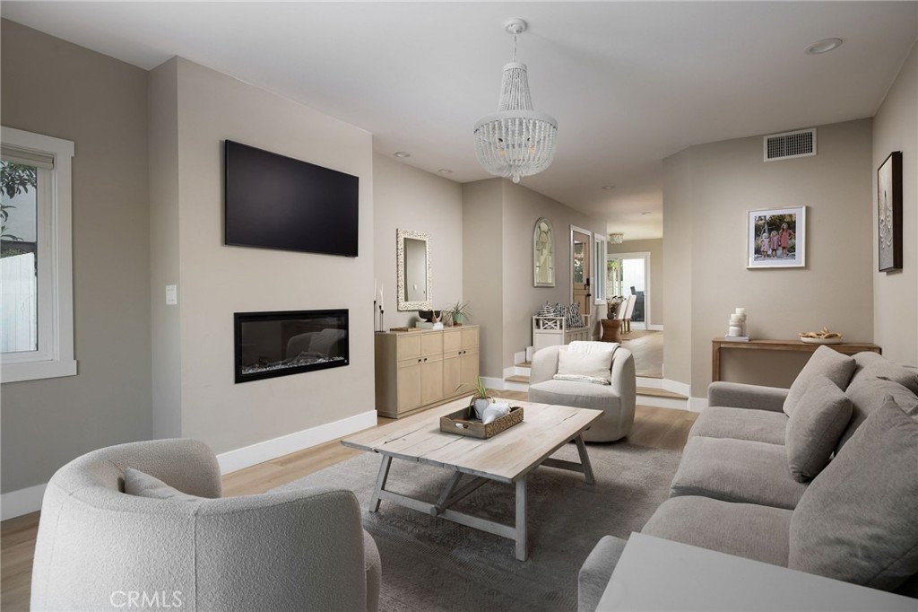 207 21st Property Photo 15