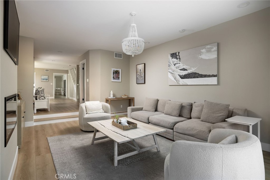207 21st Property Photo 16