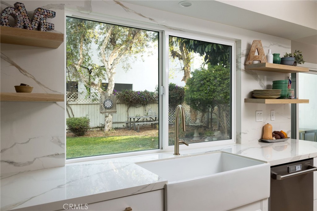 207 21st Property Photo 22