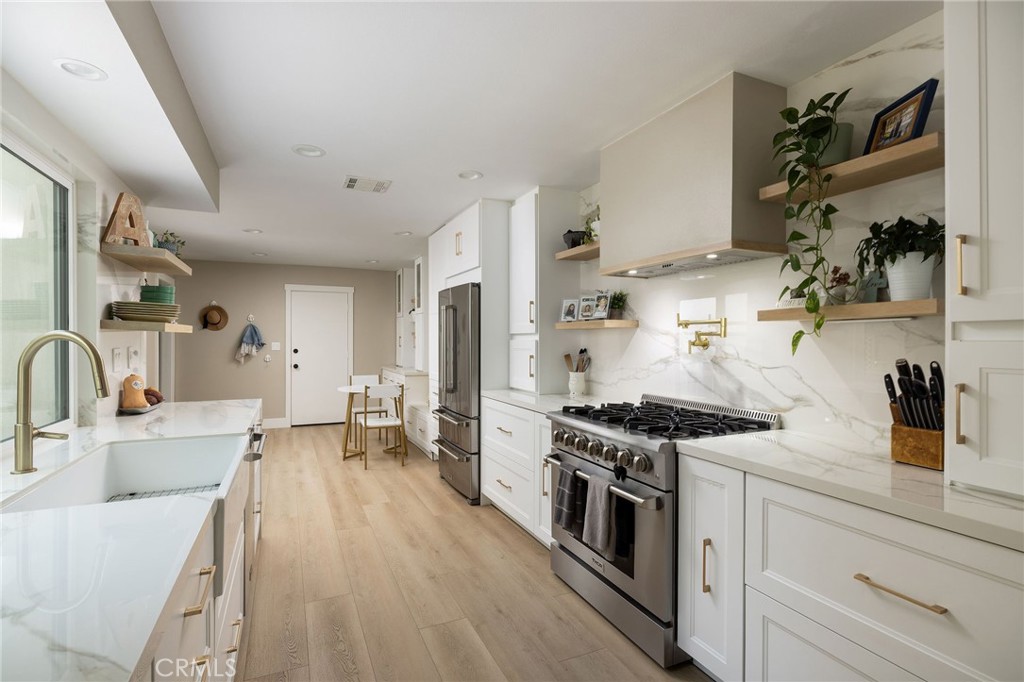 207 21st Property Photo 25