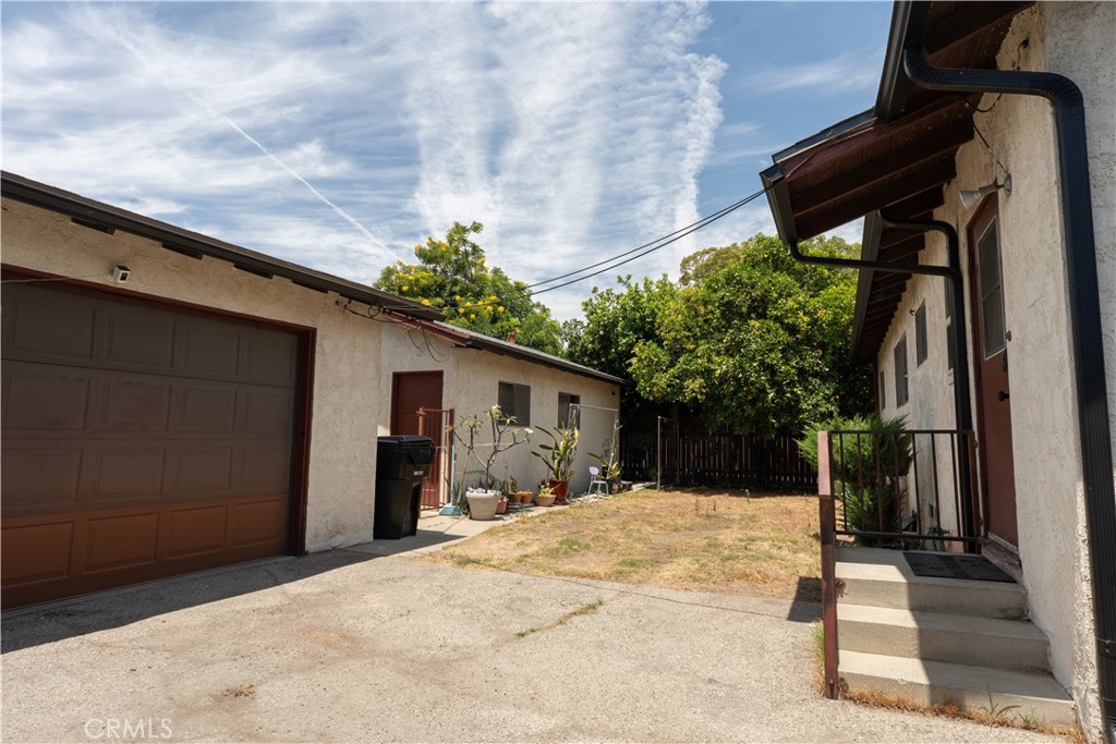 9418 E Duarte Property Photo 4