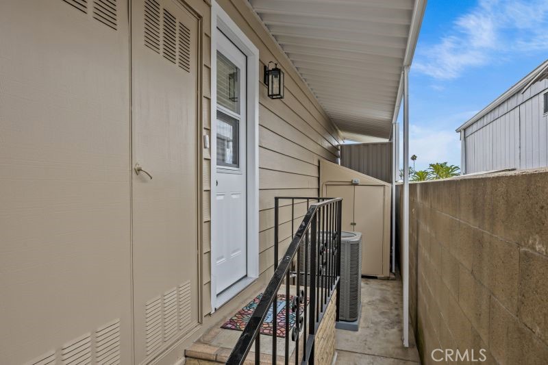14044 Lake Crest Drive 77 Property Photo 7