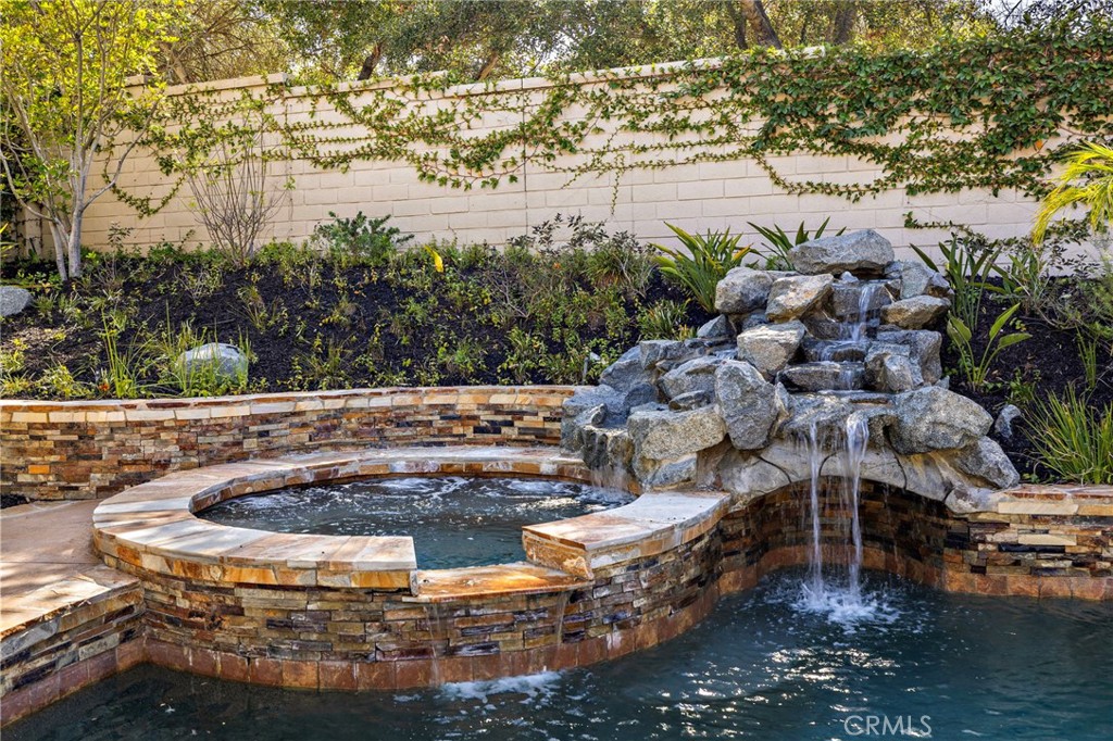 3 Caelum Property Photo 25