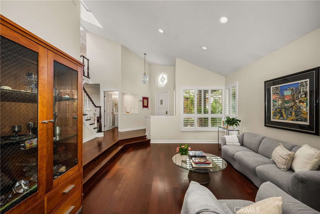57 Emerald Property Photo 18