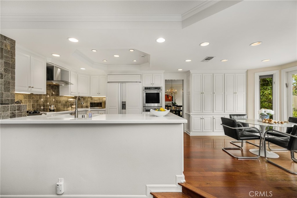 57 Emerald Property Photo 27
