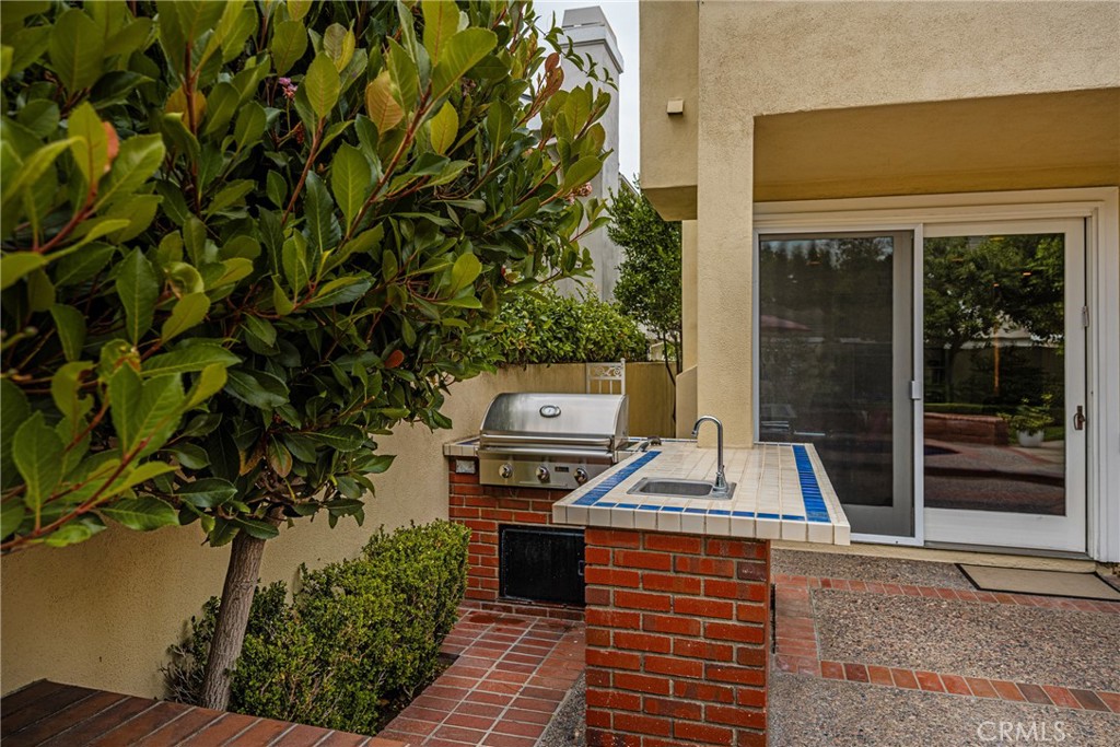 57 Emerald Property Photo 39