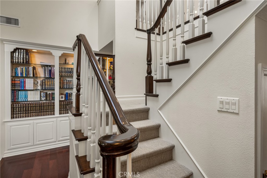 57 Emerald Property Photo 49