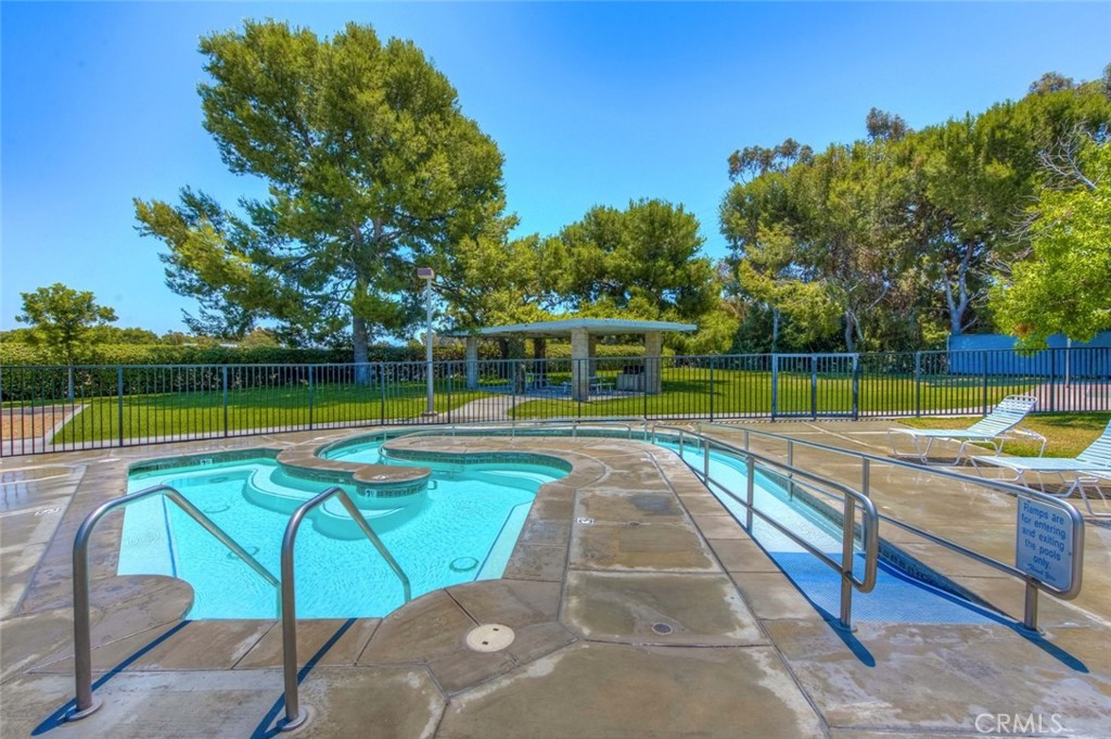 57 Emerald Property Photo 66
