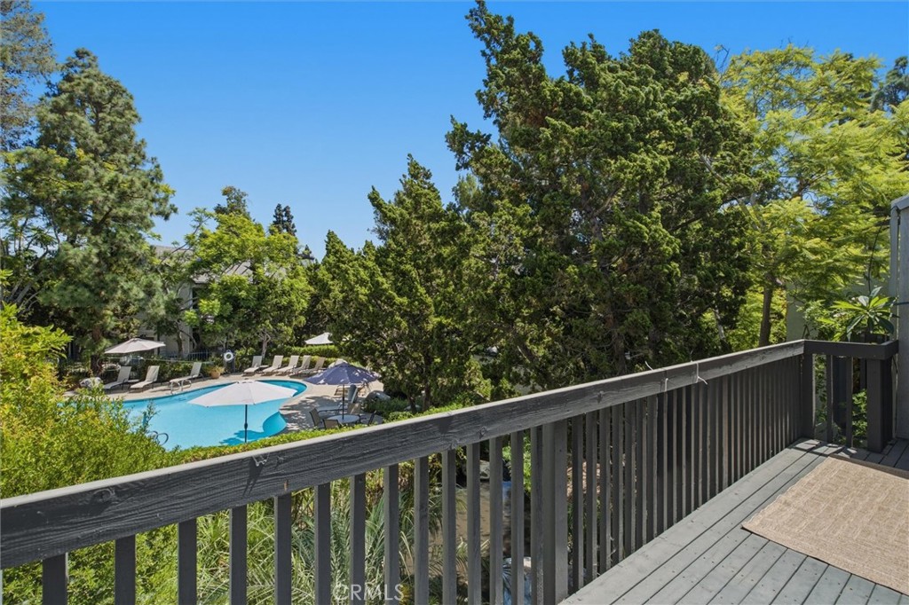 2538 W Macarthur Boulevard #j Property Photo 10