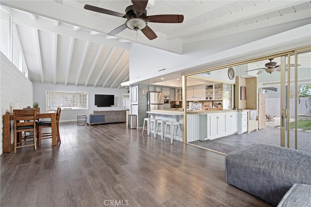 8021 Sunset Circle Property Photo 16
