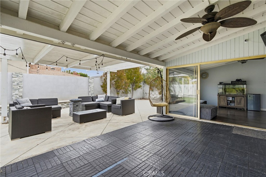8021 Sunset Circle Property Photo 17
