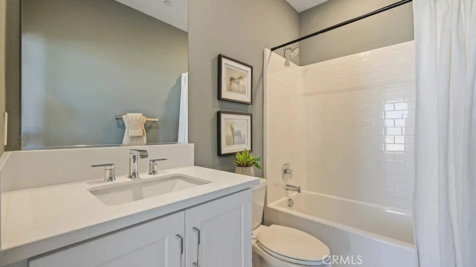 1565 Snowberry Place Property Photo 25