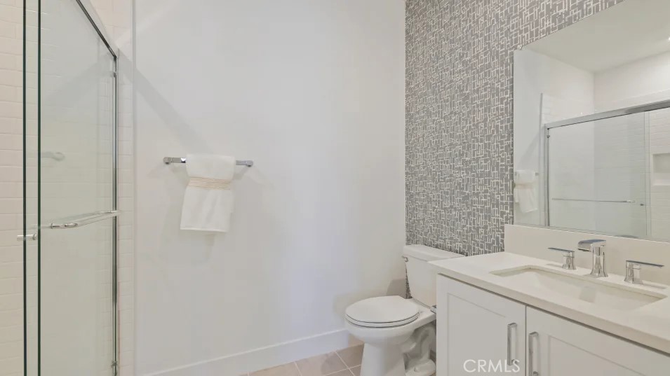 1565 Snowberry Place Property Photo 27