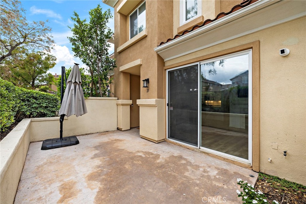 25 Via Vicini Property Photo 5