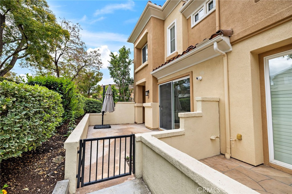 25 Via Vicini Property Photo 6