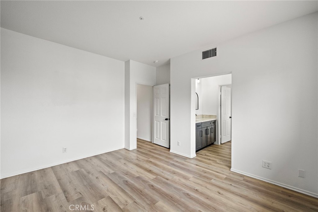 25 Via Vicini Property Photo 17