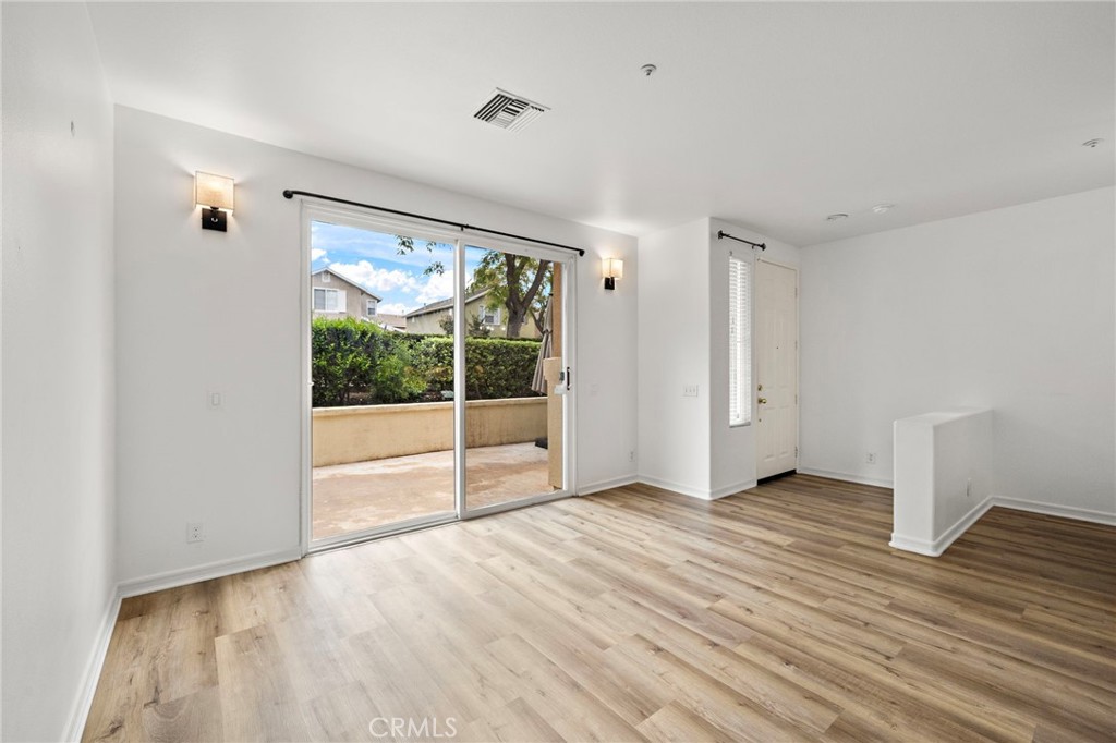 25 Via Vicini Property Photo 24