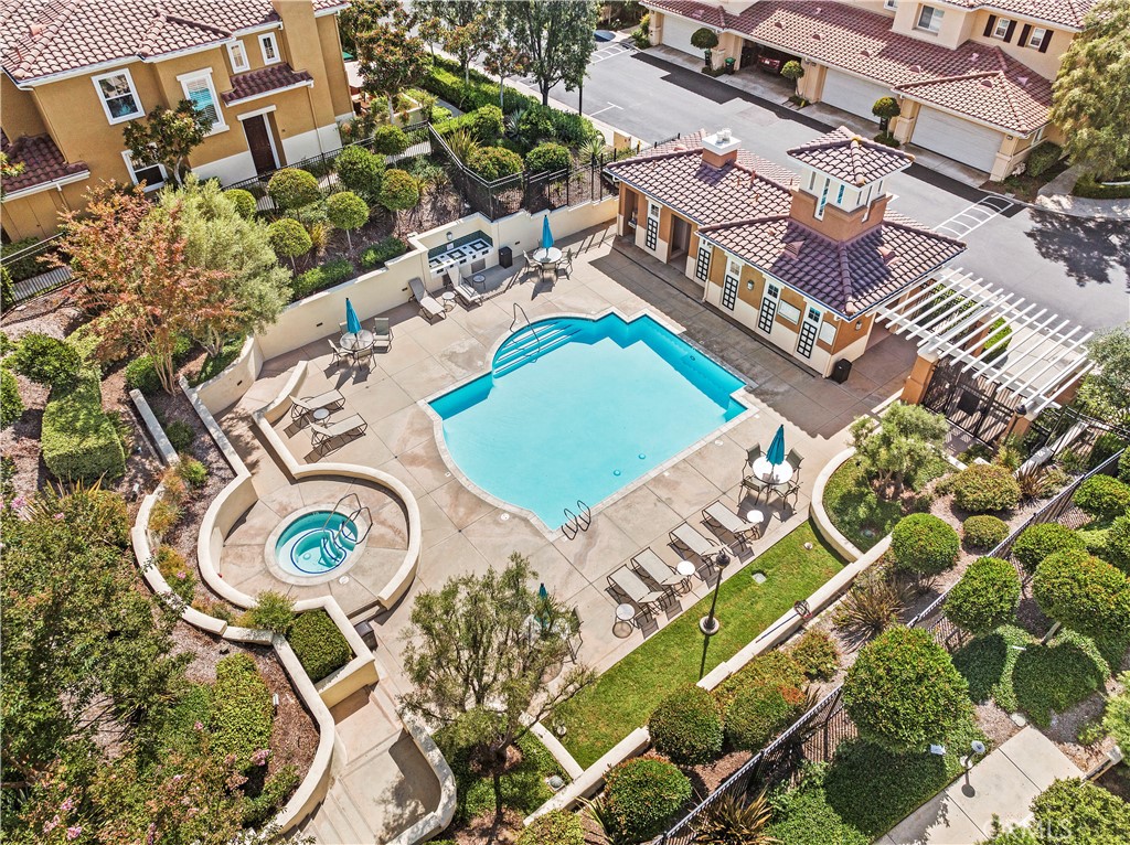 25 Via Vicini Property Photo 35