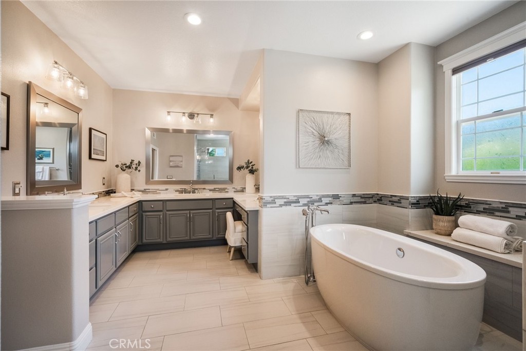 2536 Calle Jade Property Photo 29