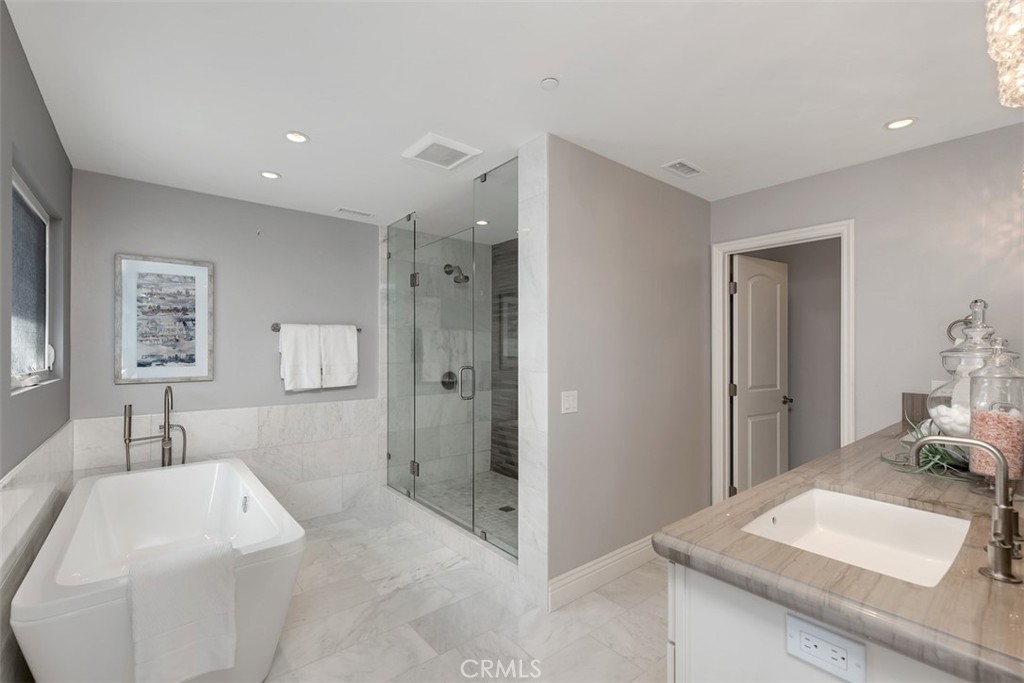 33741 Blue Lantern Property Photo 11