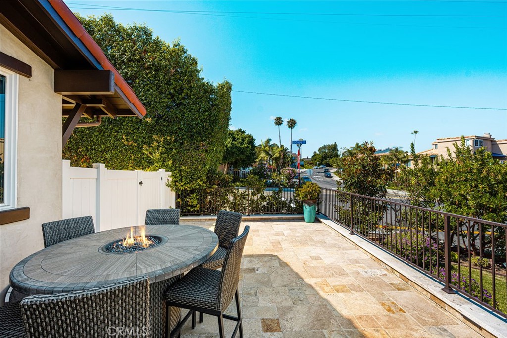 33741 Blue Lantern Property Photo 22