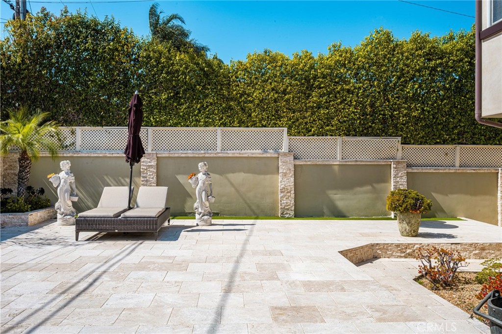 33741 Blue Lantern Property Photo 23