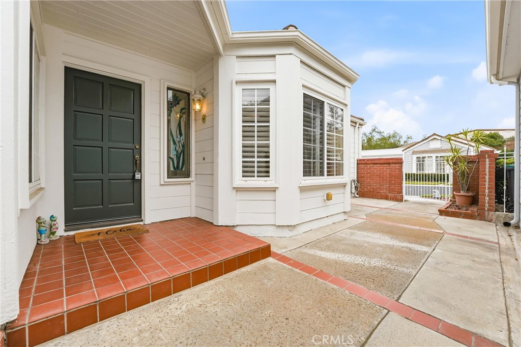 28315 Alava Property Photo 3
