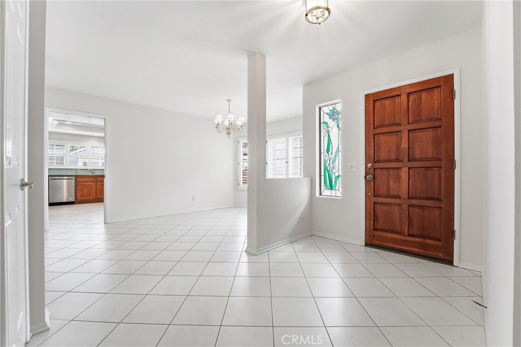 28315 Alava Property Photo 4